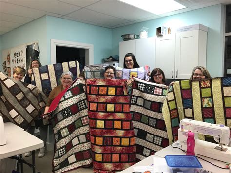 Quilt classes near me - Quilting classes available for all skill levels. Project classes, quilting basics & techniques and monthly studio sessions! 